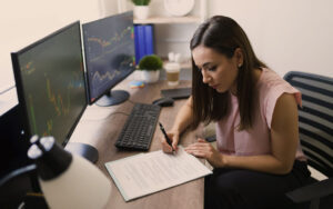 Por Que Devo Enviar a Documentação da Minha Empresa em Dia Para o Contador?